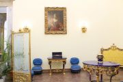В Лионском зале Екатерининского дворца установлен портал из лазурита