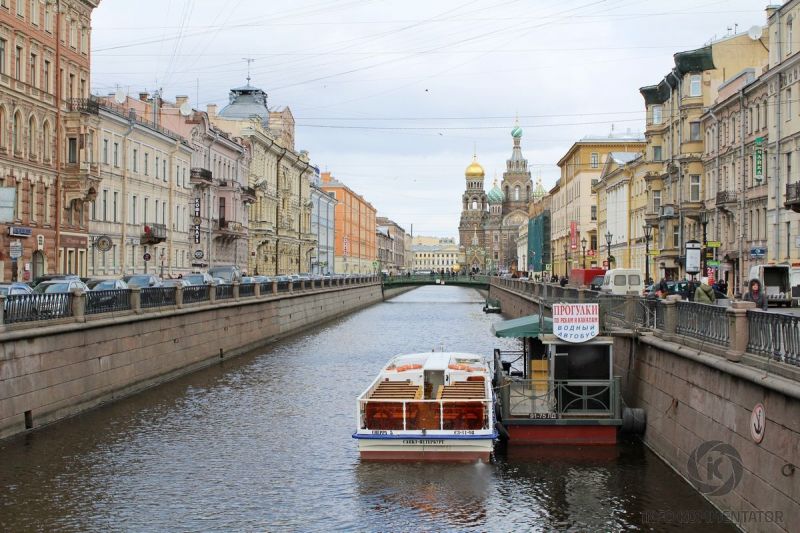Набережная канала Грибоедова в Петербурге
