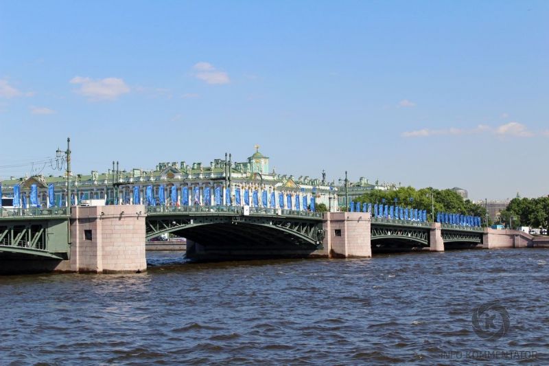 Водные экскурсии по рекам и каналам Санкт-Петербурга